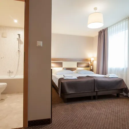 Diament - Gliwice 4*