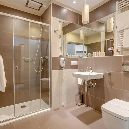 Готель Diament - Gliwice 3*